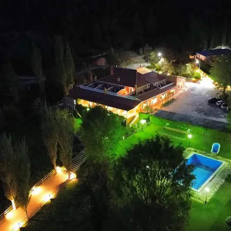 Hospedium Hotel Val De Pinares-2