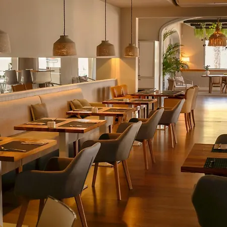 Llaut Boutique Hotel-3