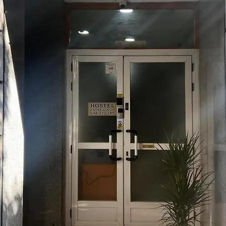 Hostel Estrella 20-3