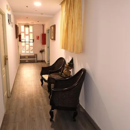 Hostal Henares-2