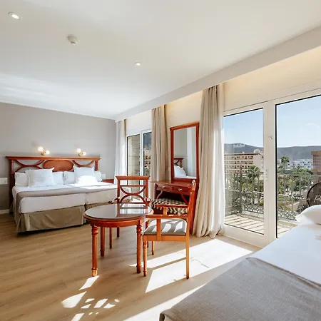 Hotel Reveron Plaza-3