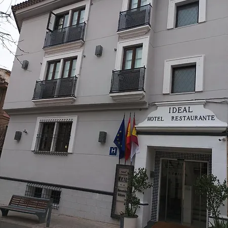 Hotel Ideal-3