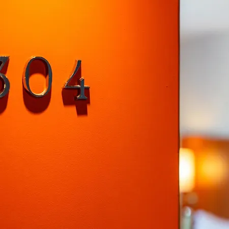 Hotel J. Balmes Vic-2