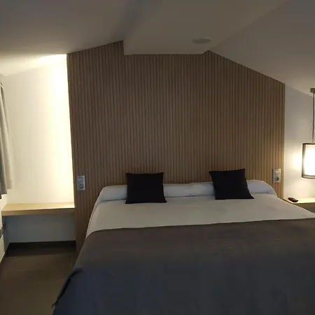 Hotel Olot Centre-3