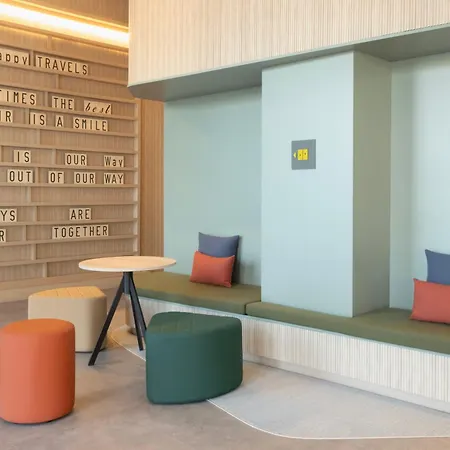 Hampton By Hilton Malaga Martiricos-3