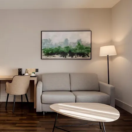 Ilunion Suites Madrid-3