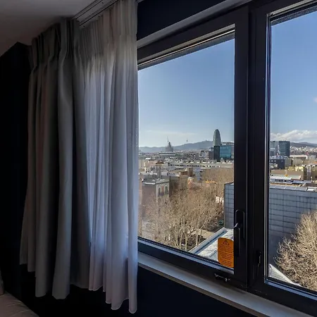 Travelodge Barcelona Poblenou-3