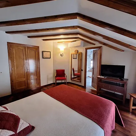 Hotel Aragueells-2