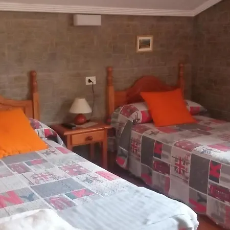 Hostal Rural La Collada de Aralla-2