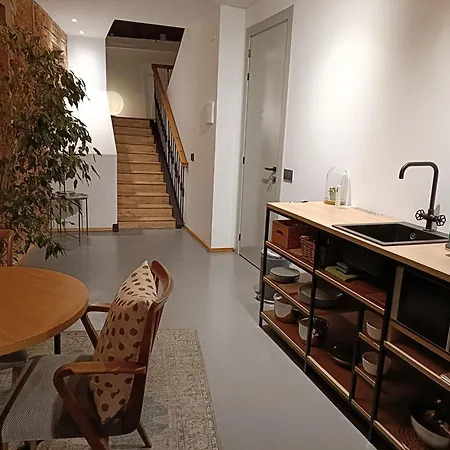 13 Suites-3