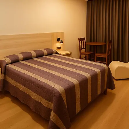Motel Latino-3