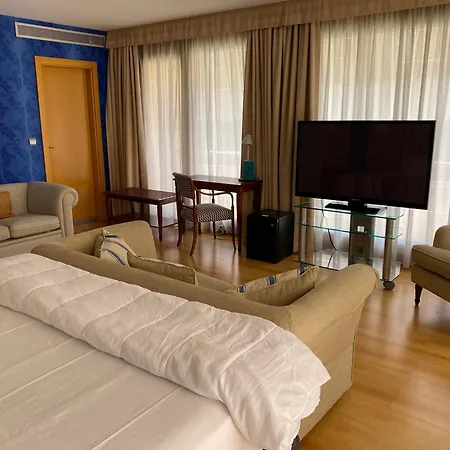 U Hotel Villa-Gomá-2