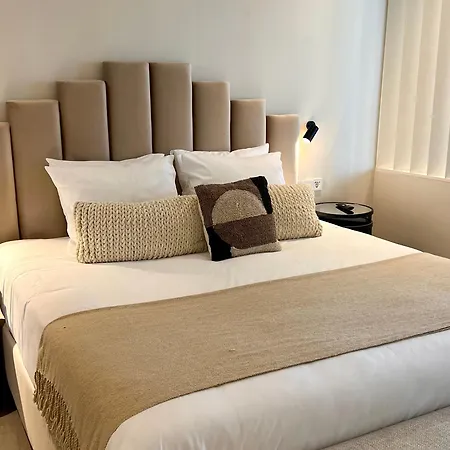 Comfy Studios-2