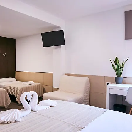 V Pension & Suites-2