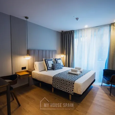 Hotel Central By Myhousespain-3