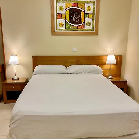 Hostal Aeropuerto-3