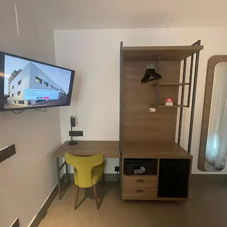 Urban A+++ Hotel-2