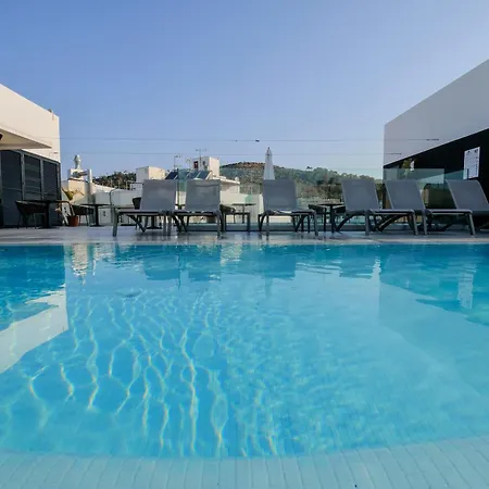 Azuline Hotel M-2