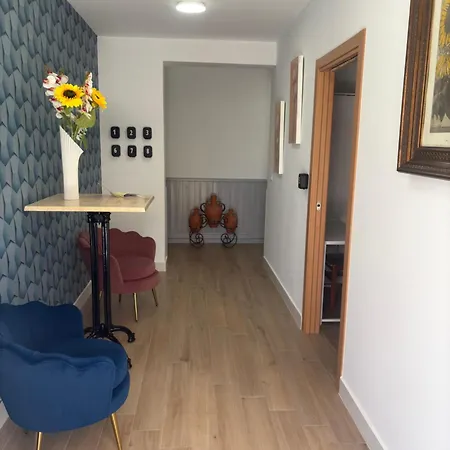 Hostal Las rejas-2