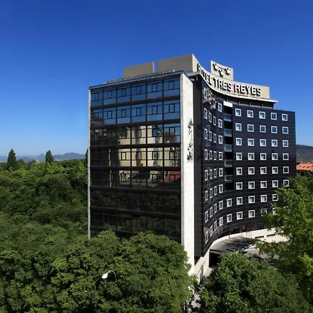 Hotel Tres Reyes Pamplona-3