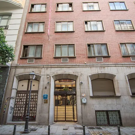 Petit Palace Cliper-Gran Via-3