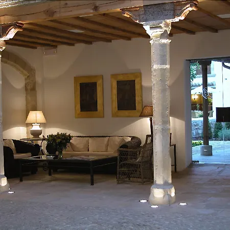 Hotel Puerta De La Luna-3