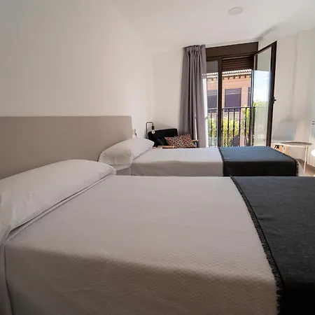 Olmedo Hostal Plaza-2