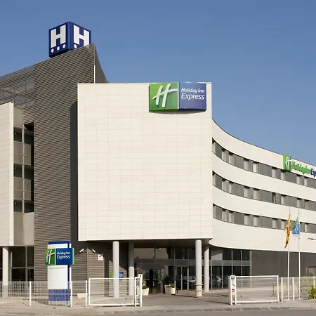 Holiday Inn Express Molins De Rei By Ihg-2