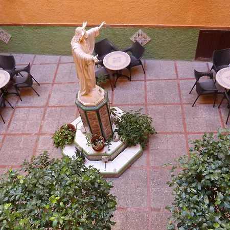 Hostal Loreto-2