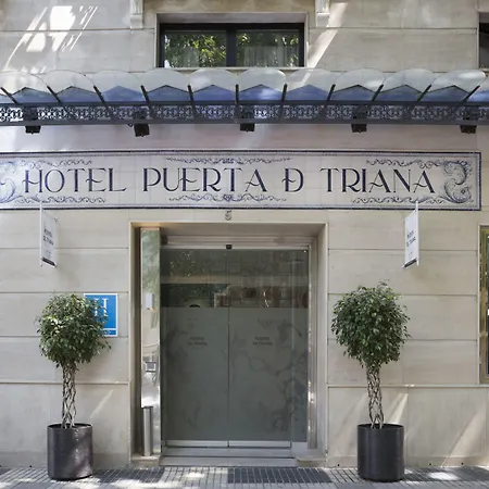 Petit Palace Puerta De Triana-2