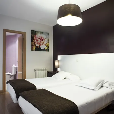 Thc Gran Via Hostel-3