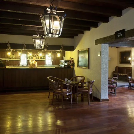 Parador de Artíes-3