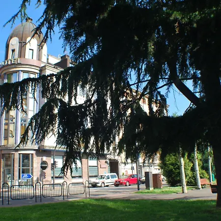 Hotel Mieres Del Camino-2
