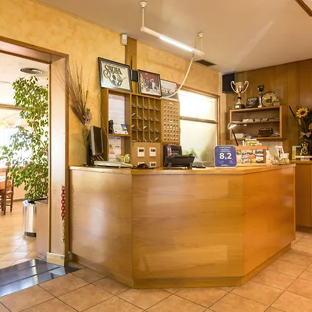 Hotel Sausa-3