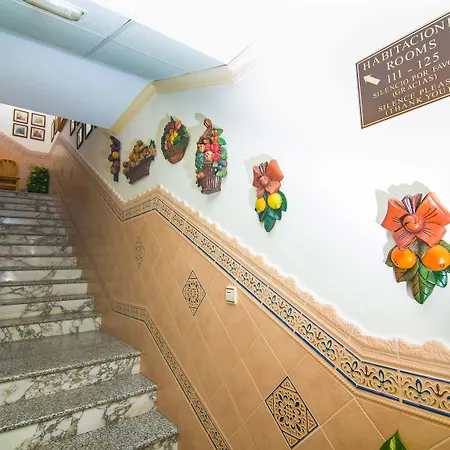 Hostal Los Corchos-2
