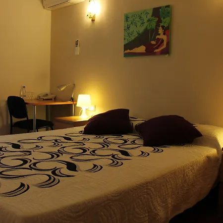 Hotel Les Roques-3