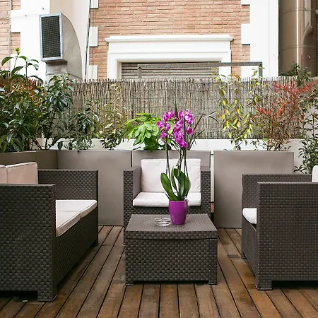 Blanc Guest House-3