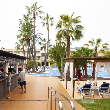 Fergus Club Palmanova Park-3