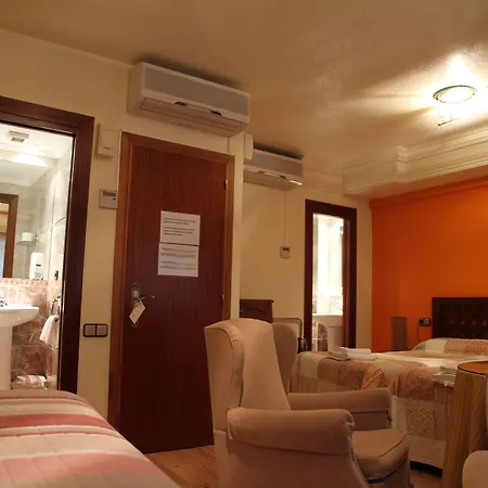 Hostal Acella-3