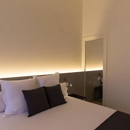 Izaila Plaza Catalunya-2