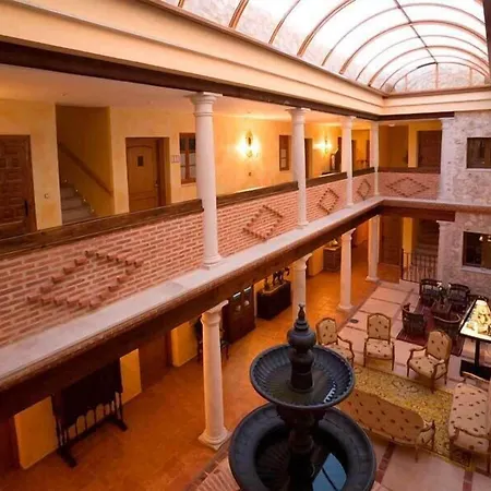 Residencia Real del Castillo de Curiel-3