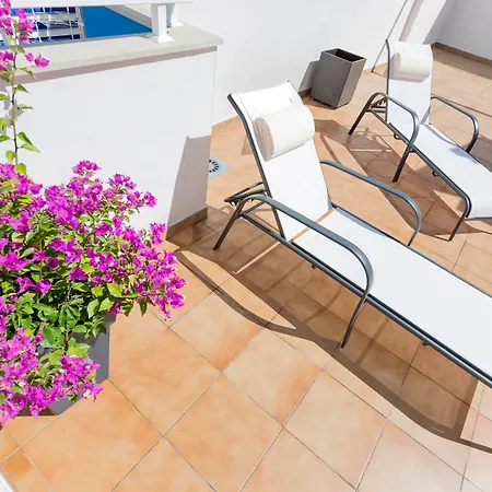 Bajondillo Beach Cozy Inns (Adults Only)-3