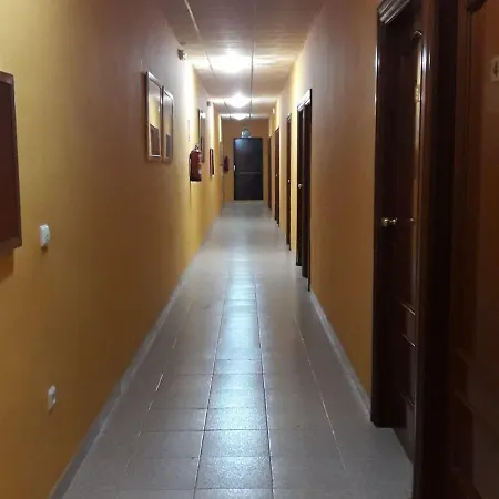 Hostal nuevo Montesol-2