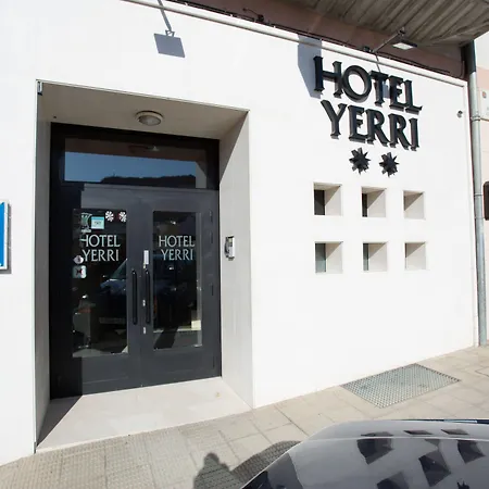 Hotel Yerri-3