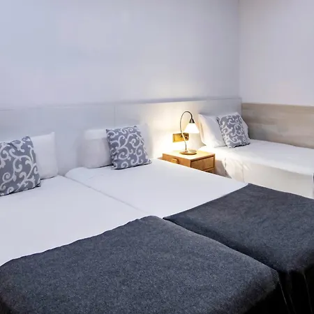 Aparthotel Rambla108-2