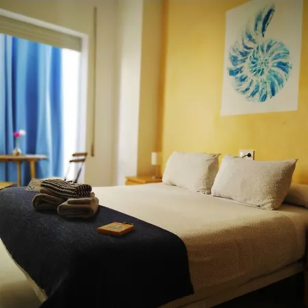 Hostal Casa Nautilus-3