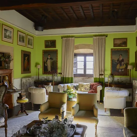 Helguera Palacio Boutique & Antique-2