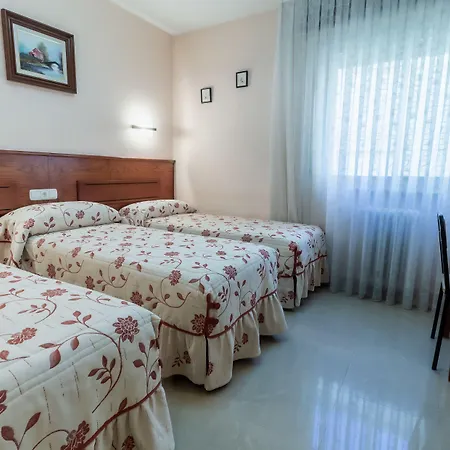Pensión Isabel by Vivere Stays-2