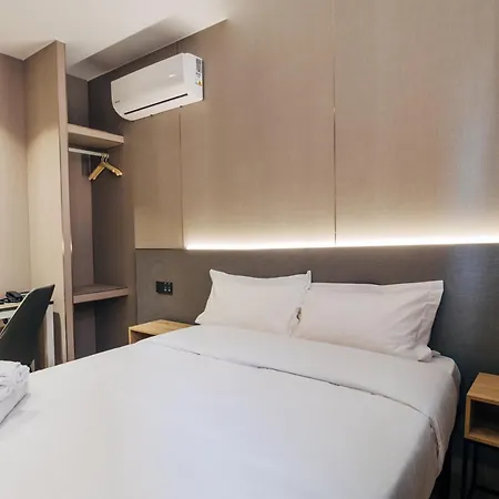 Hotel Golden Madrid-3