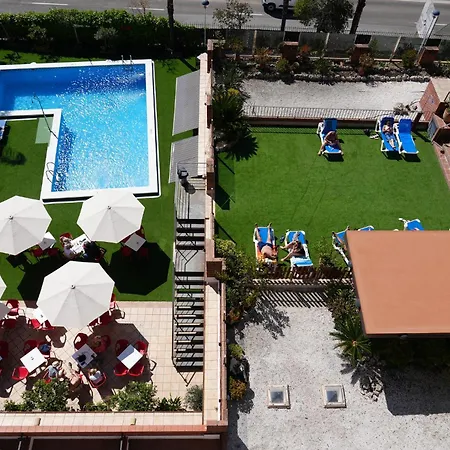 Htopfun Palm Beach & Spa-3